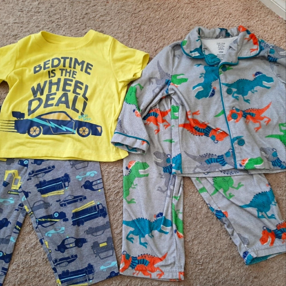 2 Sets of Carters Pajamas